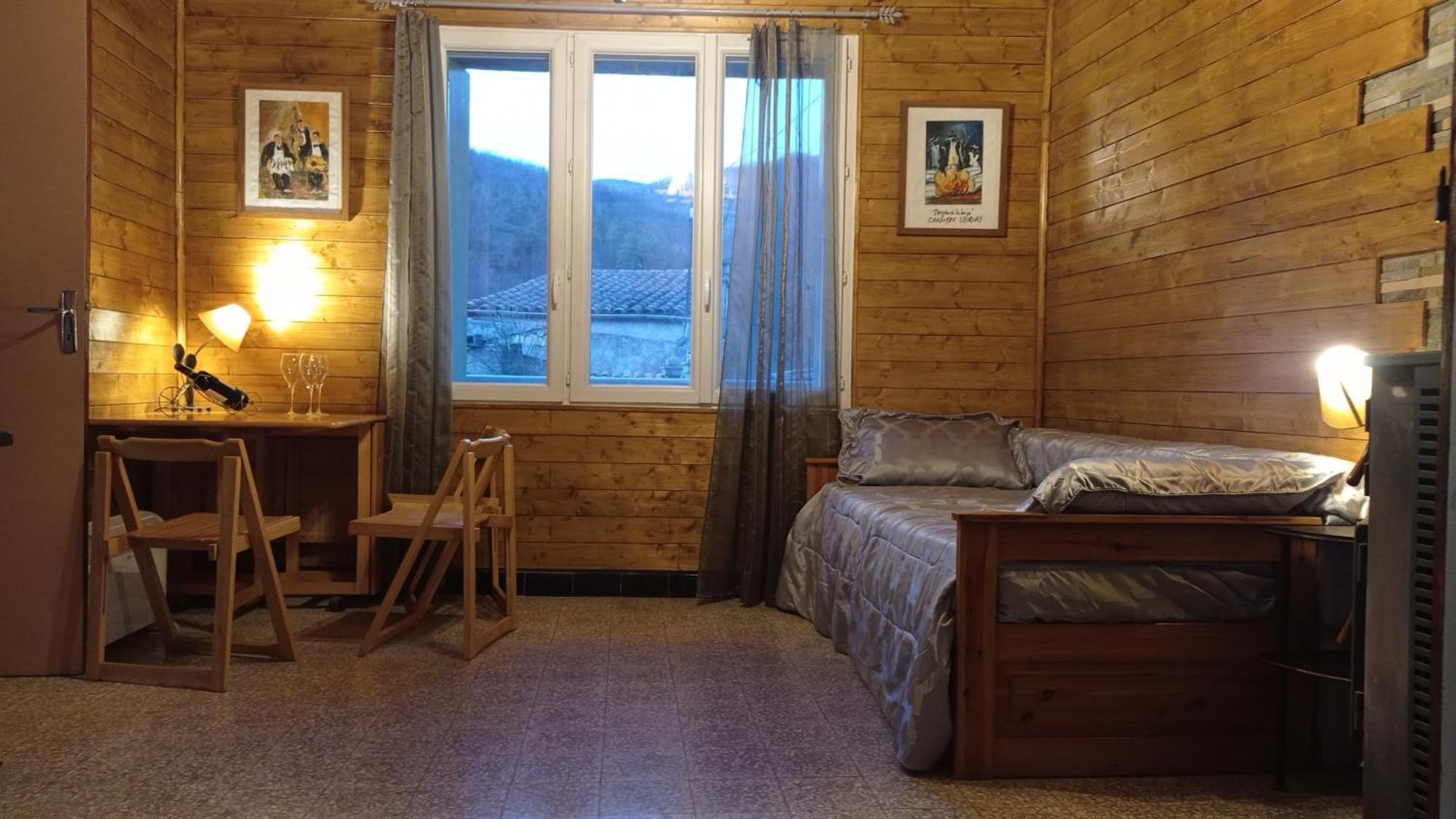Entre Ciel Et Montagne Villa Bez-et-Esparon Екстериор снимка